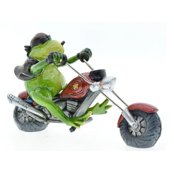 שרף קאובוי מגניב צפרדע רוכבת אופנוע פסלון קישוט הבית באביזרים נורדי פיסול מודרני השולחן קישוט