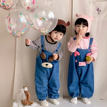 아기 가을옷 2023 סתיו חדש קוריאני התינוק פס חולצות וג ' ינס סרבל רצועת Rompers להגדיר עבור בנים ובנות קריקטורה בגד גוף